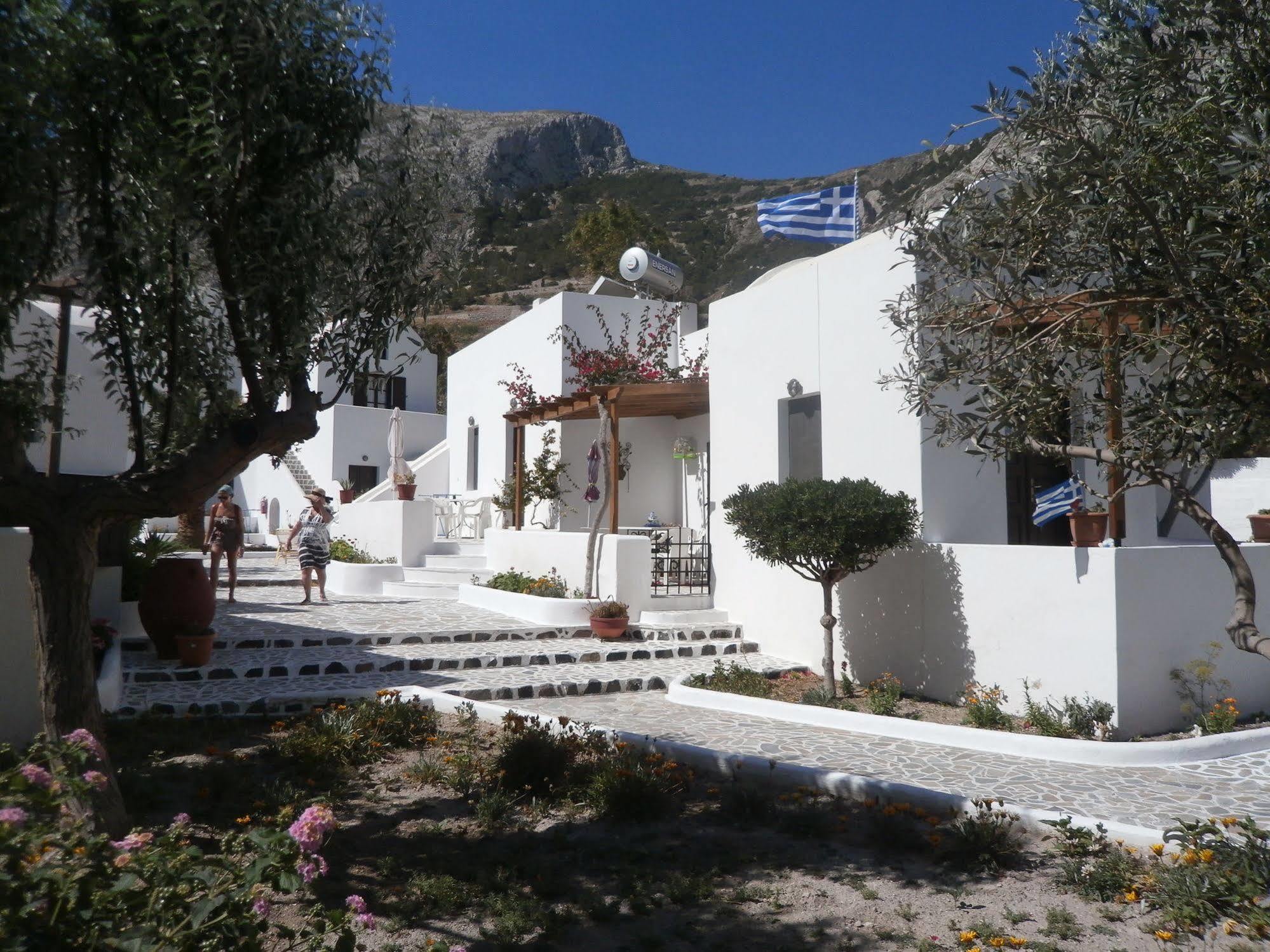 Villa Ostria Kamári Exterior foto
