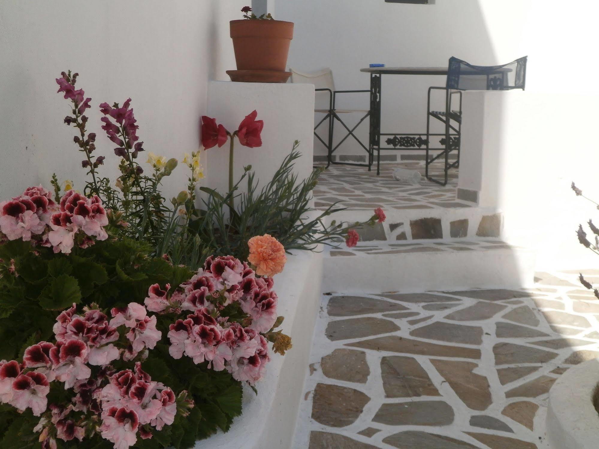 Villa Ostria Kamári Exterior foto