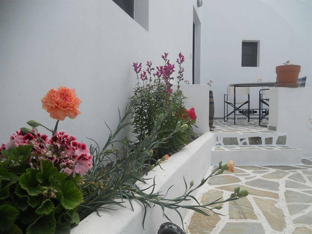 Villa Ostria Kamári Exterior foto